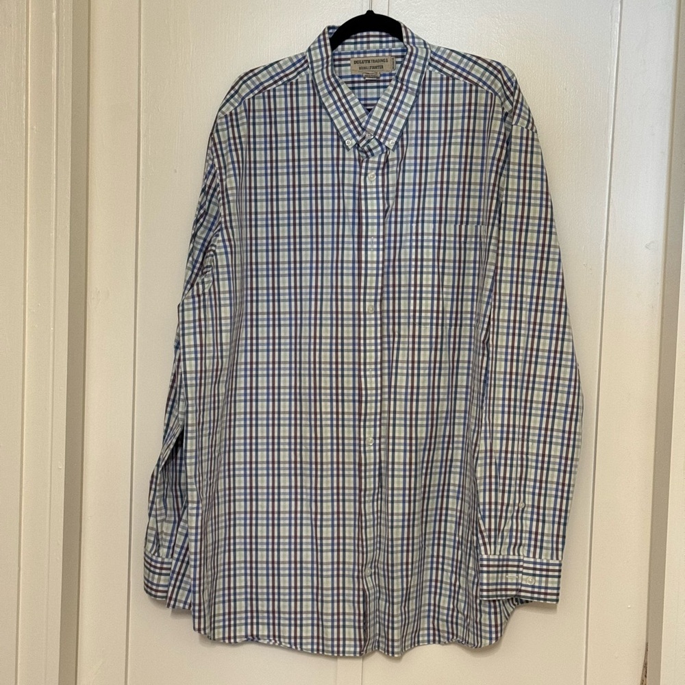 Duluth wrinkle fighter relaxed fit button down shirt